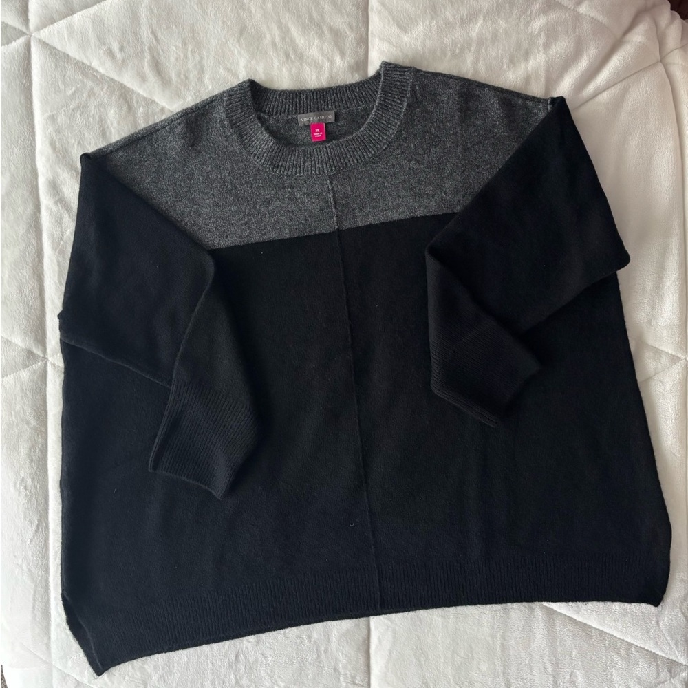 Vince Camuto Black and Gray Crewneck Sweater. 73% Acrylic 24% Poly 3% spandex
